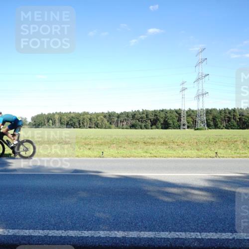07.09.2025 - 19. Norderstedt Triathlon Michael Burmester http://msf.ph/oto/8852414 07.09.2025 15:52:11 Radfahren 454, 487, 1448 meine-sportfotos.de