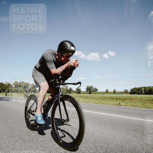 07.09.2025 - 19. Norderstedt Triathlon Michael Burmester http://msf.ph/oto/8852437 07.09.2025 14:35:18 Radfahren 394, 988 meine-sportfotos.de