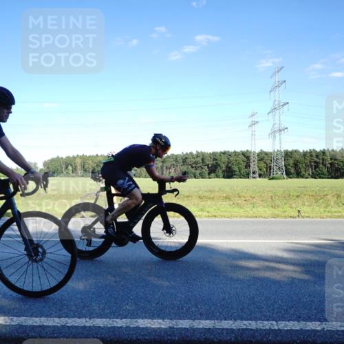 07.09.2025 - 19. Norderstedt Triathlon Michael Burmester http://msf.ph/oto/8852454 07.09.2025 15:52:36 Radfahren 502, 923, 1049, 1444, 1587 meine-sportfotos.de