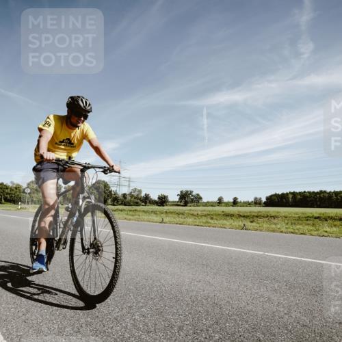 07.09.2025 - 19. Norderstedt Triathlon Michael Burmester http://msf.ph/oto/8852456 07.09.2025 11:35:05 Radfahren 155, 228, 280, 793, 1244 meine-sportfotos.de