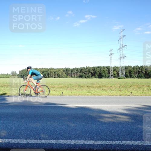 07.09.2025 - 19. Norderstedt Triathlon Michael Burmester http://msf.ph/oto/8852457 07.09.2025 15:52:41 Radfahren 376 meine-sportfotos.de