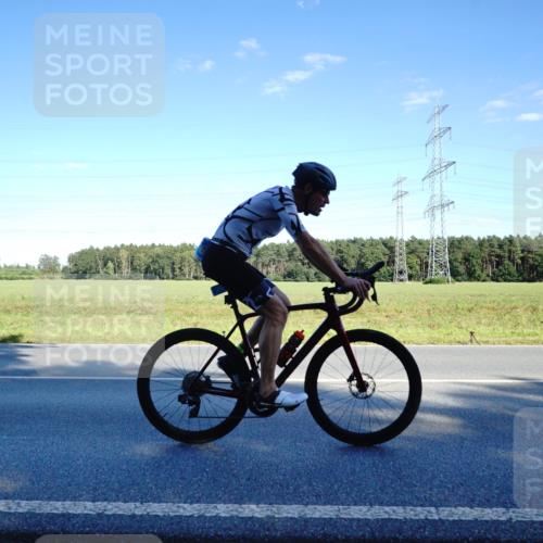 07.09.2025 - 19. Norderstedt Triathlon Michael Burmester http://msf.ph/oto/8852461 07.09.2025 15:52:43 Radfahren 376, 520, 1056, 1096 meine-sportfotos.de