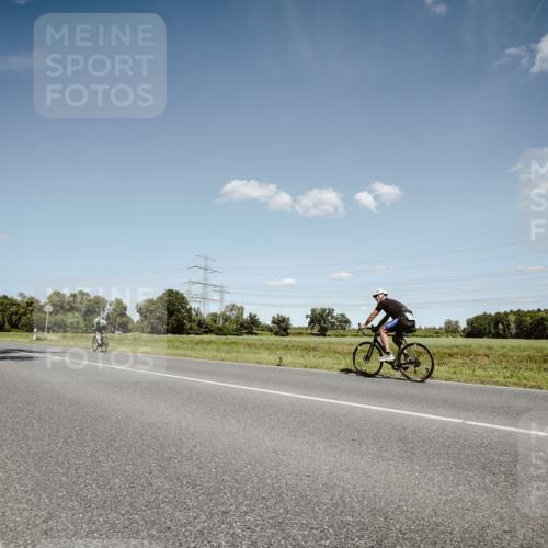 07.09.2025 - 19. Norderstedt Triathlon Michael Burmester http://msf.ph/oto/8852490 07.09.2025 14:35:43 Radfahren 958 meine-sportfotos.de