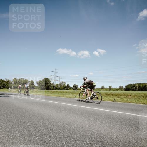 07.09.2025 - 19. Norderstedt Triathlon Michael Burmester http://msf.ph/oto/8852526 07.09.2025 14:35:58 Radfahren 465, 1017, 1500 meine-sportfotos.de
