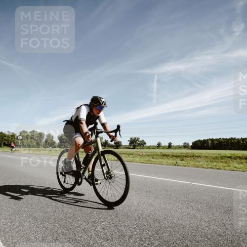 07.09.2025 - 19. Norderstedt Triathlon Michael Burmester http://msf.ph/oto/8852528 07.09.2025 11:35:51 Radfahren 252, 303, 815 meine-sportfotos.de