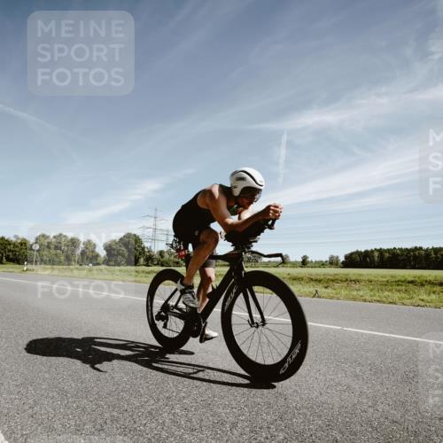07.09.2025 - 19. Norderstedt Triathlon Michael Burmester http://msf.ph/oto/8852538 07.09.2025 11:36:07 Radfahren 253, 1383 meine-sportfotos.de