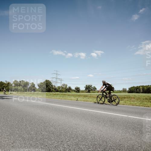 07.09.2025 - 19. Norderstedt Triathlon Michael Burmester http://msf.ph/oto/8852578 07.09.2025 14:36:36 Radfahren 970 meine-sportfotos.de