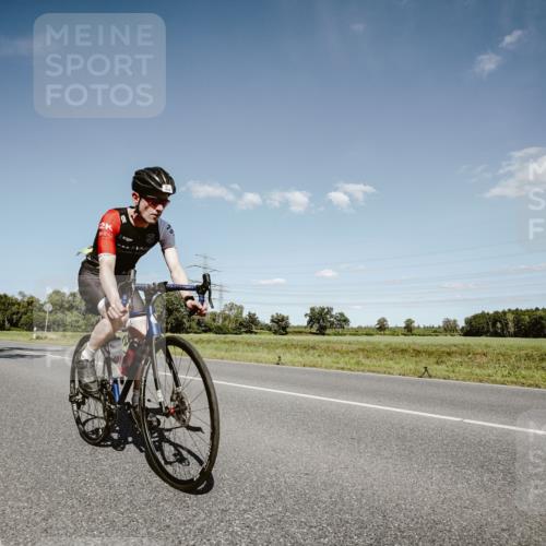 07.09.2025 - 19. Norderstedt Triathlon Michael Burmester http://msf.ph/oto/8852582 07.09.2025 14:36:37 Radfahren 970 meine-sportfotos.de
