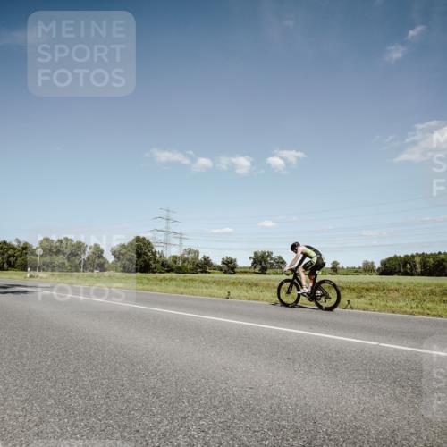 07.09.2025 - 19. Norderstedt Triathlon Michael Burmester http://msf.ph/oto/8852585 07.09.2025 14:36:41 Radfahren  meine-sportfotos.de