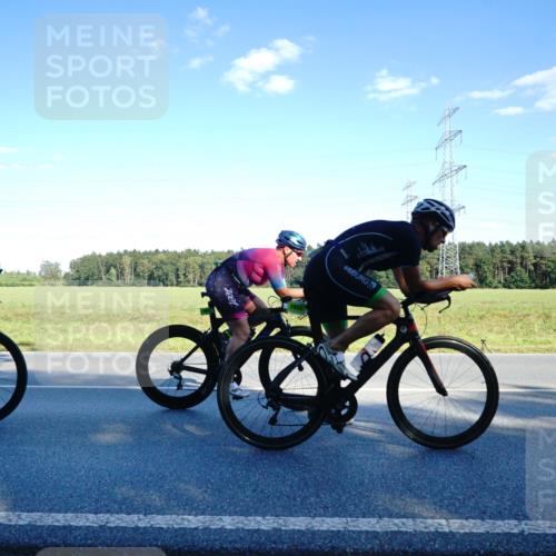 07.09.2025 - 19. Norderstedt Triathlon Michael Burmester http://msf.ph/oto/8852586 07.09.2025 15:53:51 Radfahren 493, 507, 542, 889, 931, 952, 955, 1053, 1072, 1091, 1427, 1553, 1577 meine-sportfotos.de