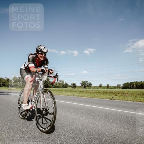 07.09.2025 - 19. Norderstedt Triathlon Michael Burmester http://msf.ph/oto/8852612 07.09.2025 14:36:59 Radfahren 445, 457, 879, 908, 977 meine-sportfotos.de