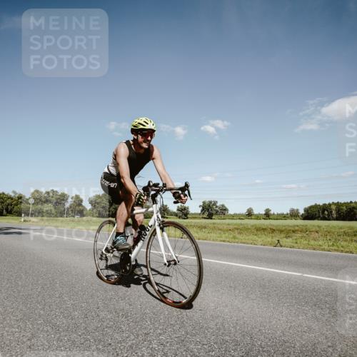 07.09.2025 - 19. Norderstedt Triathlon Michael Burmester http://msf.ph/oto/8852637 07.09.2025 14:37:17 Radfahren 1456, 1471 meine-sportfotos.de