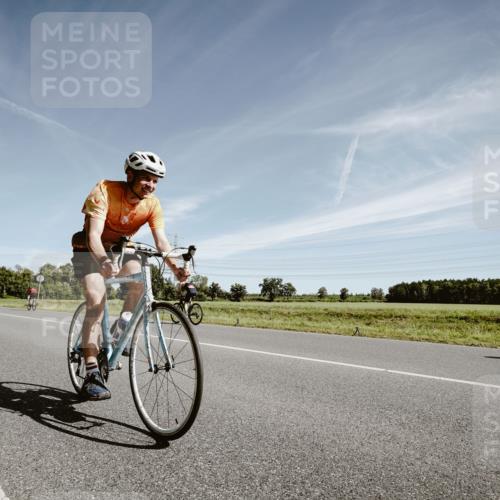 07.09.2025 - 19. Norderstedt Triathlon Michael Burmester http://msf.ph/oto/8852643 07.09.2025 11:37:30 Radfahren 149, 278 meine-sportfotos.de