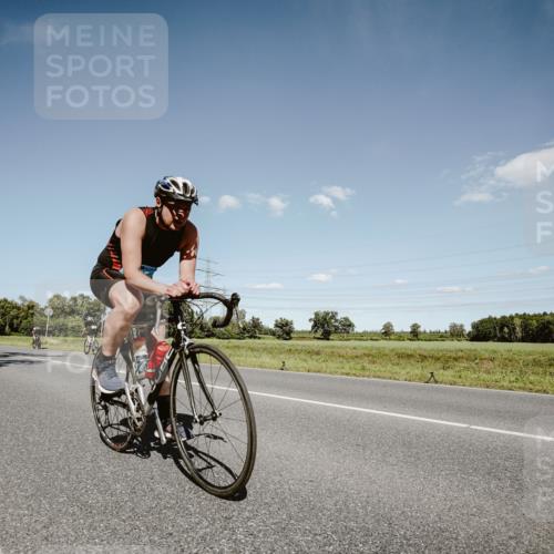 07.09.2025 - 19. Norderstedt Triathlon Michael Burmester http://msf.ph/oto/8852652 07.09.2025 14:37:21 Radfahren 363, 1456, 1469, 1489 meine-sportfotos.de