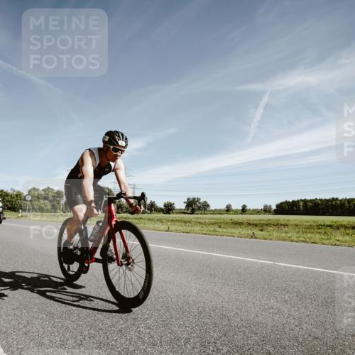 07.09.2025 - 19. Norderstedt Triathlon Michael Burmester http://msf.ph/oto/8852678 07.09.2025 11:38:14 Radfahren 267, 782, 1219 meine-sportfotos.de