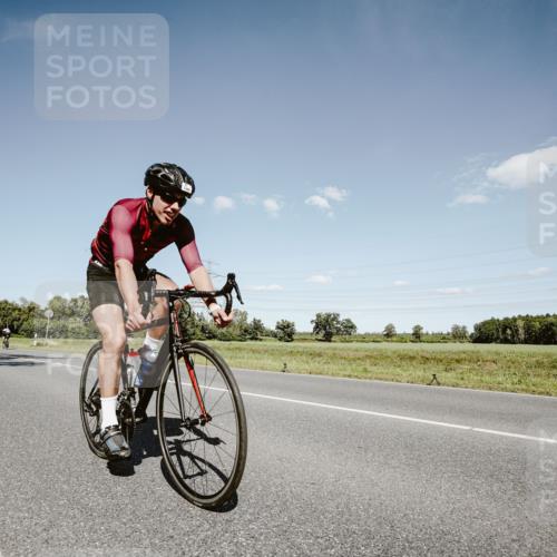 07.09.2025 - 19. Norderstedt Triathlon Michael Burmester http://msf.ph/oto/8852687 07.09.2025 14:37:32 Radfahren 1465 meine-sportfotos.de