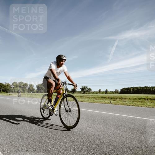 07.09.2025 - 19. Norderstedt Triathlon Michael Burmester http://msf.ph/oto/8852688 07.09.2025 11:38:18 Radfahren 782, 1219 meine-sportfotos.de