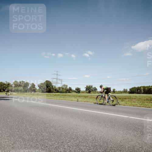 07.09.2025 - 19. Norderstedt Triathlon Michael Burmester http://msf.ph/oto/8852694 07.09.2025 14:37:36 Radfahren  meine-sportfotos.de