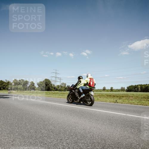 07.09.2025 - 19. Norderstedt Triathlon Michael Burmester http://msf.ph/oto/8852697 07.09.2025 14:37:39 Radfahren  meine-sportfotos.de