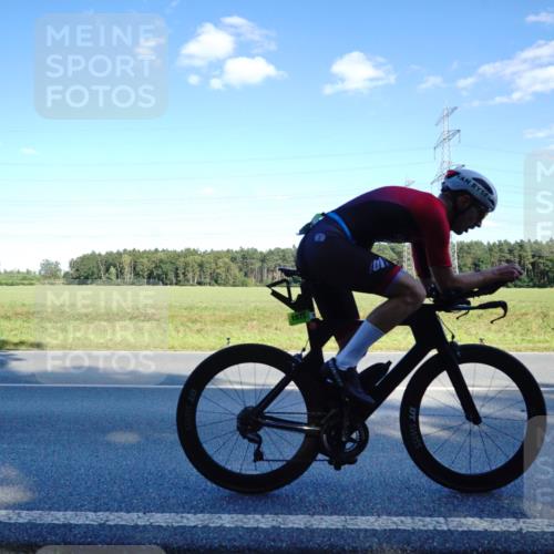 07.09.2025 - 19. Norderstedt Triathlon Michael Burmester http://msf.ph/oto/8852700 07.09.2025 15:54:48 Radfahren 525, 1573 meine-sportfotos.de