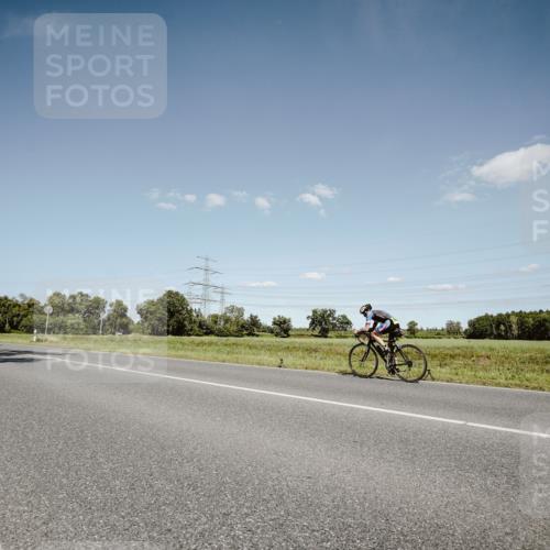 07.09.2025 - 19. Norderstedt Triathlon Michael Burmester http://msf.ph/oto/8852701 07.09.2025 14:37:41 Radfahren 443 meine-sportfotos.de