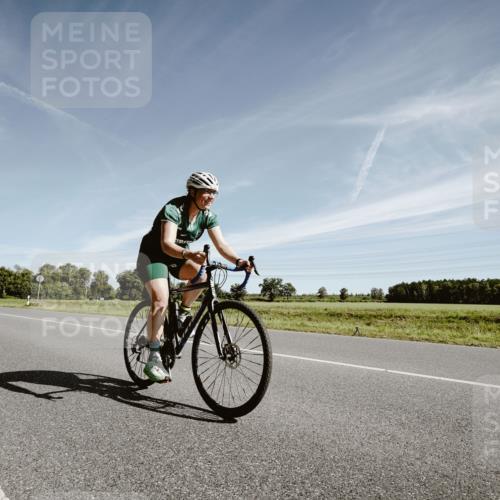 07.09.2025 - 19. Norderstedt Triathlon Michael Burmester http://msf.ph/oto/8852702 07.09.2025 11:38:27 Radfahren 184, 714, 719, 720 meine-sportfotos.de