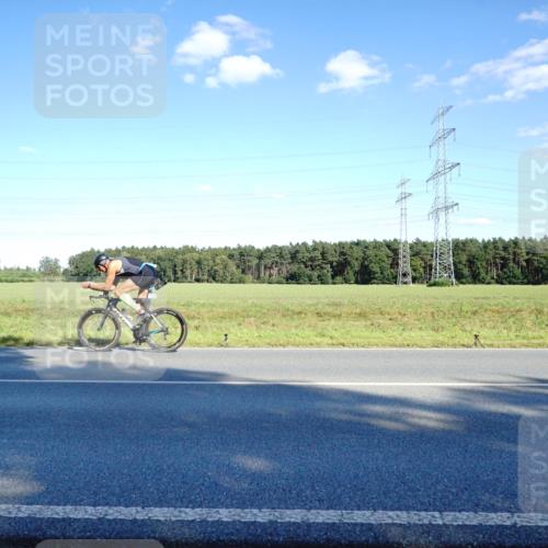 07.09.2025 - 19. Norderstedt Triathlon Michael Burmester http://msf.ph/oto/8852703 07.09.2025 15:54:51 Radfahren 525, 1573 meine-sportfotos.de