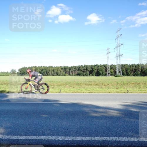 07.09.2025 - 19. Norderstedt Triathlon Michael Burmester http://msf.ph/oto/8852705 07.09.2025 15:54:54 Radfahren 954 meine-sportfotos.de