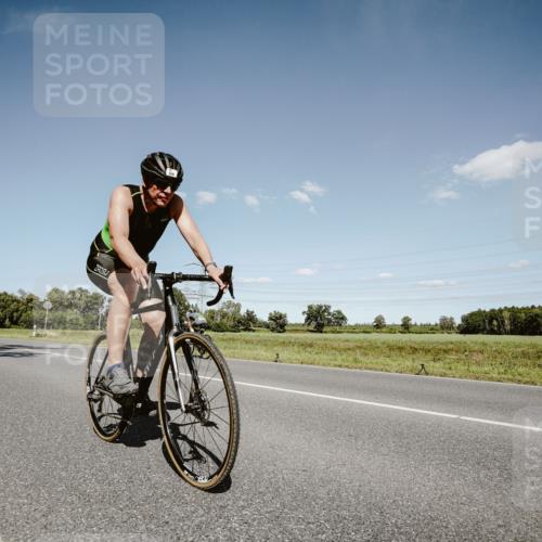 07.09.2025 - 19. Norderstedt Triathlon Michael Burmester http://msf.ph/oto/8852722 07.09.2025 14:37:52 Radfahren 863, 888, 1014 meine-sportfotos.de