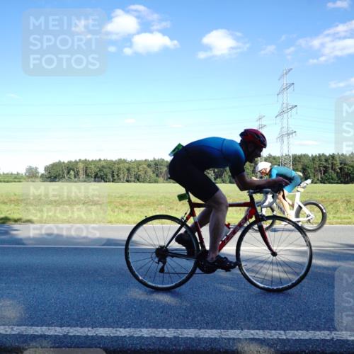 07.09.2025 - 19. Norderstedt Triathlon Michael Burmester http://msf.ph/oto/8852727 07.09.2025 15:55:09 Radfahren 548, 1086, 1631 meine-sportfotos.de