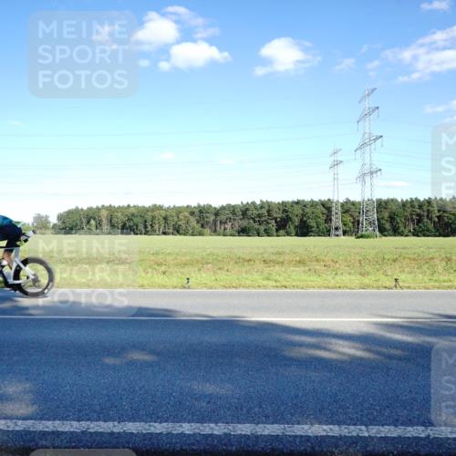 07.09.2025 - 19. Norderstedt Triathlon Michael Burmester http://msf.ph/oto/8852730 07.09.2025 15:55:10 Radfahren 548, 937, 1086, 1631 meine-sportfotos.de