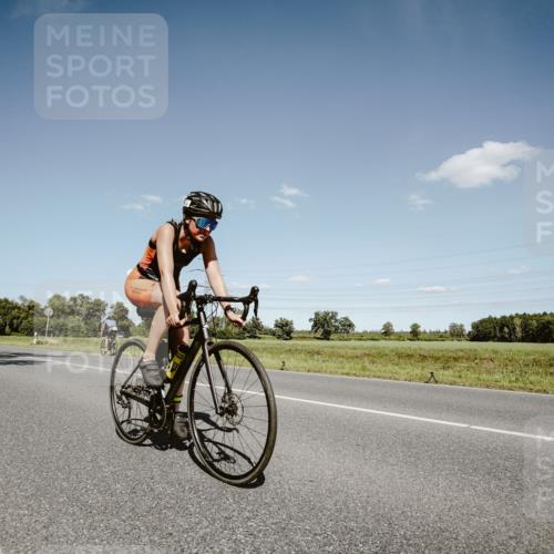 07.09.2025 - 19. Norderstedt Triathlon Michael Burmester http://msf.ph/oto/8852785 07.09.2025 14:38:37 Radfahren 398, 459, 476 meine-sportfotos.de