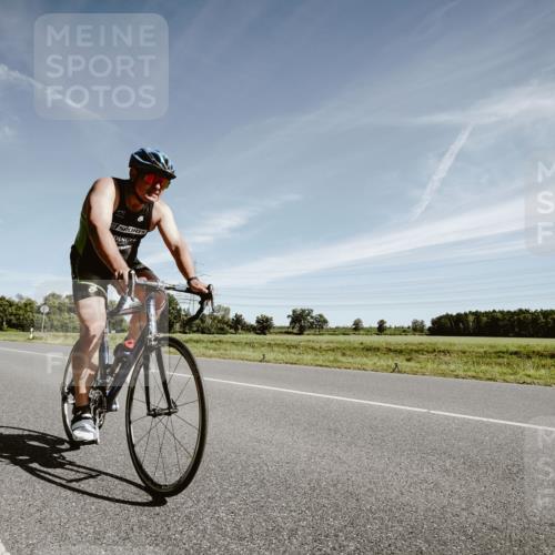 07.09.2025 - 19. Norderstedt Triathlon Michael Burmester http://msf.ph/oto/8852793 07.09.2025 11:39:39 Radfahren 300, 806, 1210 meine-sportfotos.de