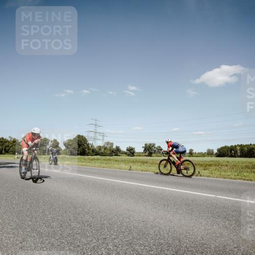 07.09.2025 - 19. Norderstedt Triathlon Michael Burmester http://msf.ph/oto/8852795 07.09.2025 14:38:41 Radfahren 398, 460, 1008, 1404 meine-sportfotos.de