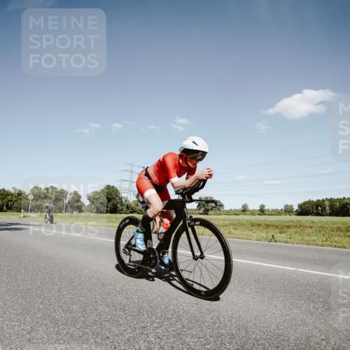 07.09.2025 - 19. Norderstedt Triathlon Michael Burmester http://msf.ph/oto/8852799 07.09.2025 14:38:41 Radfahren 398, 460, 1008, 1404 meine-sportfotos.de