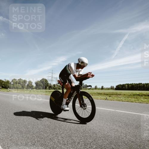 07.09.2025 - 19. Norderstedt Triathlon Michael Burmester http://msf.ph/oto/8852811 07.09.2025 11:39:52 Radfahren 819, 1319 meine-sportfotos.de