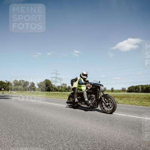 07.09.2025 - 19. Norderstedt Triathlon Michael Burmester http://msf.ph/oto/8852816 07.09.2025 14:38:48 Radfahren 365, 450, 1507 meine-sportfotos.de