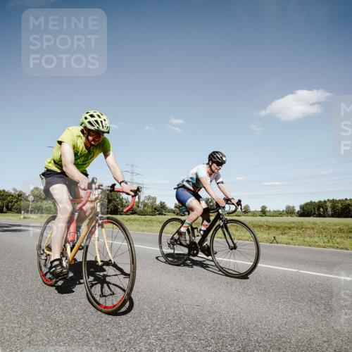 07.09.2025 - 19. Norderstedt Triathlon Michael Burmester http://msf.ph/oto/8852823 07.09.2025 14:38:55 Radfahren 407, 1466 meine-sportfotos.de