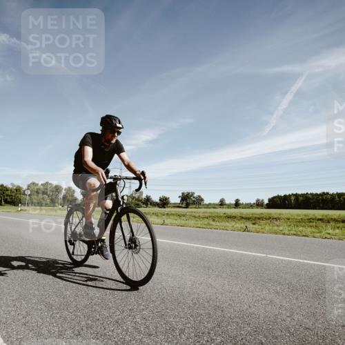 07.09.2025 - 19. Norderstedt Triathlon Michael Burmester http://msf.ph/oto/8852832 07.09.2025 11:40:11 Radfahren 287 meine-sportfotos.de