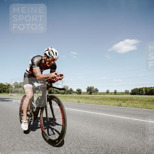 07.09.2025 - 19. Norderstedt Triathlon Michael Burmester http://msf.ph/oto/8852844 07.09.2025 14:39:15 Radfahren 393, 981 meine-sportfotos.de