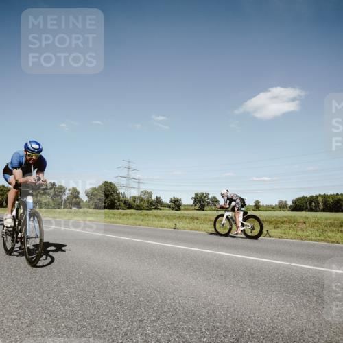 07.09.2025 - 19. Norderstedt Triathlon Michael Burmester http://msf.ph/oto/8852861 07.09.2025 14:39:27 Radfahren 1009, 1027, 1040 meine-sportfotos.de