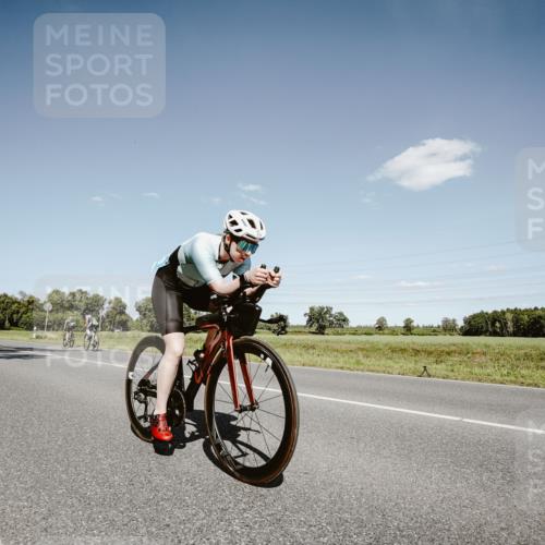 07.09.2025 - 19. Norderstedt Triathlon Michael Burmester http://msf.ph/oto/8852871 07.09.2025 14:39:32 Radfahren 379 meine-sportfotos.de