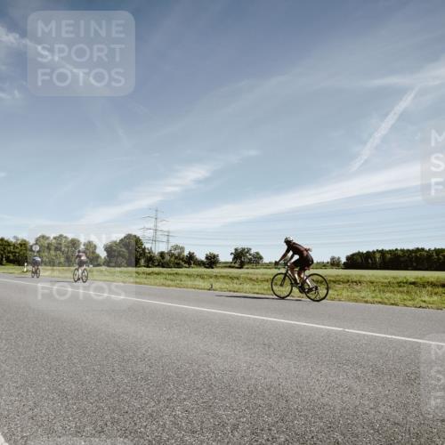 07.09.2025 - 19. Norderstedt Triathlon Michael Burmester http://msf.ph/oto/8852873 07.09.2025 11:40:49 Radfahren 748, 779, 1358 meine-sportfotos.de