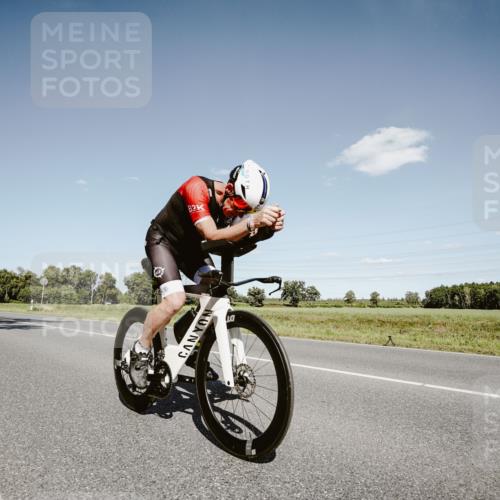 07.09.2025 - 19. Norderstedt Triathlon Michael Burmester http://msf.ph/oto/8852875 07.09.2025 14:39:43 Radfahren 971 meine-sportfotos.de