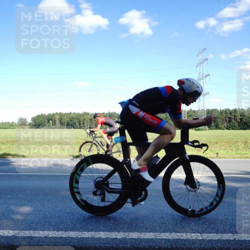 07.09.2025 - 19. Norderstedt Triathlon Michael Burmester http://msf.ph/oto/8852879 07.09.2025 15:56:19 Radfahren 950, 1098, 1417, 1555 meine-sportfotos.de