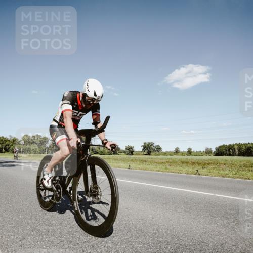 07.09.2025 - 19. Norderstedt Triathlon Michael Burmester http://msf.ph/oto/8852896 07.09.2025 14:40:02 Radfahren 428, 982 meine-sportfotos.de