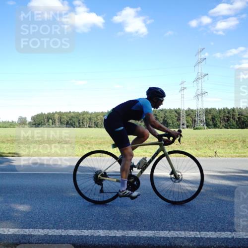07.09.2025 - 19. Norderstedt Triathlon Michael Burmester http://msf.ph/oto/8852904 07.09.2025 15:56:34 Radfahren 930, 945, 1475, 1556, 1588, 1607 meine-sportfotos.de