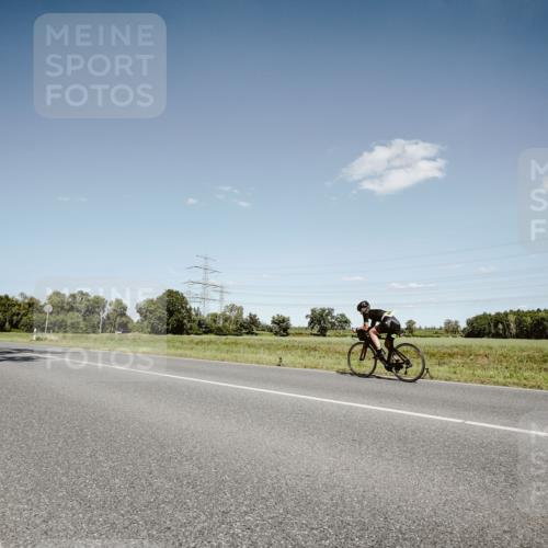 07.09.2025 - 19. Norderstedt Triathlon Michael Burmester http://msf.ph/oto/8852913 07.09.2025 14:40:18 Radfahren 1416, 1459 meine-sportfotos.de