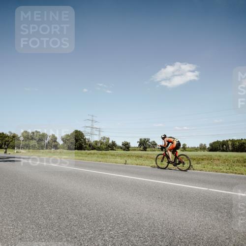 07.09.2025 - 19. Norderstedt Triathlon Michael Burmester http://msf.ph/oto/8852921 07.09.2025 14:40:21 Radfahren 1459 meine-sportfotos.de