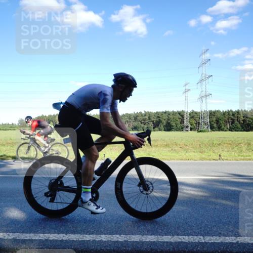 07.09.2025 - 19. Norderstedt Triathlon Michael Burmester http://msf.ph/oto/8852927 07.09.2025 15:56:47 Radfahren 1407 meine-sportfotos.de